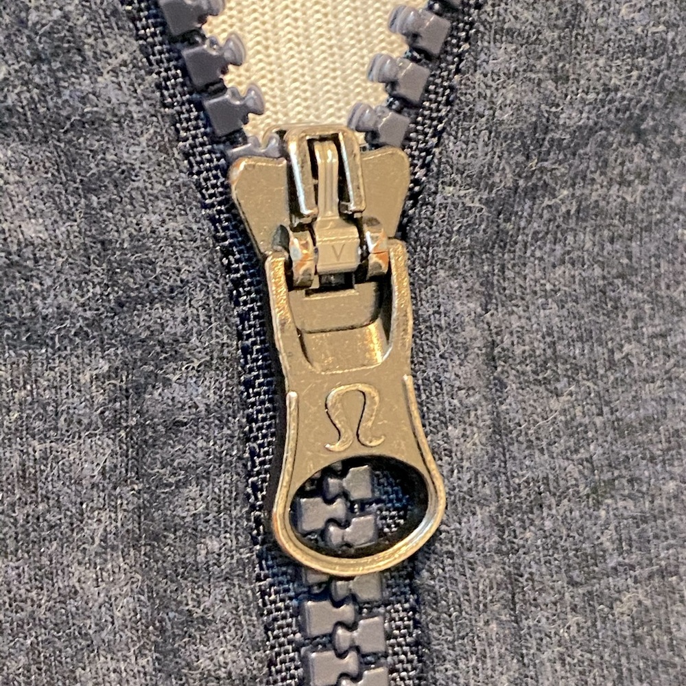 Lululemon lightweight hoodie GUC - Picture 4 of 9